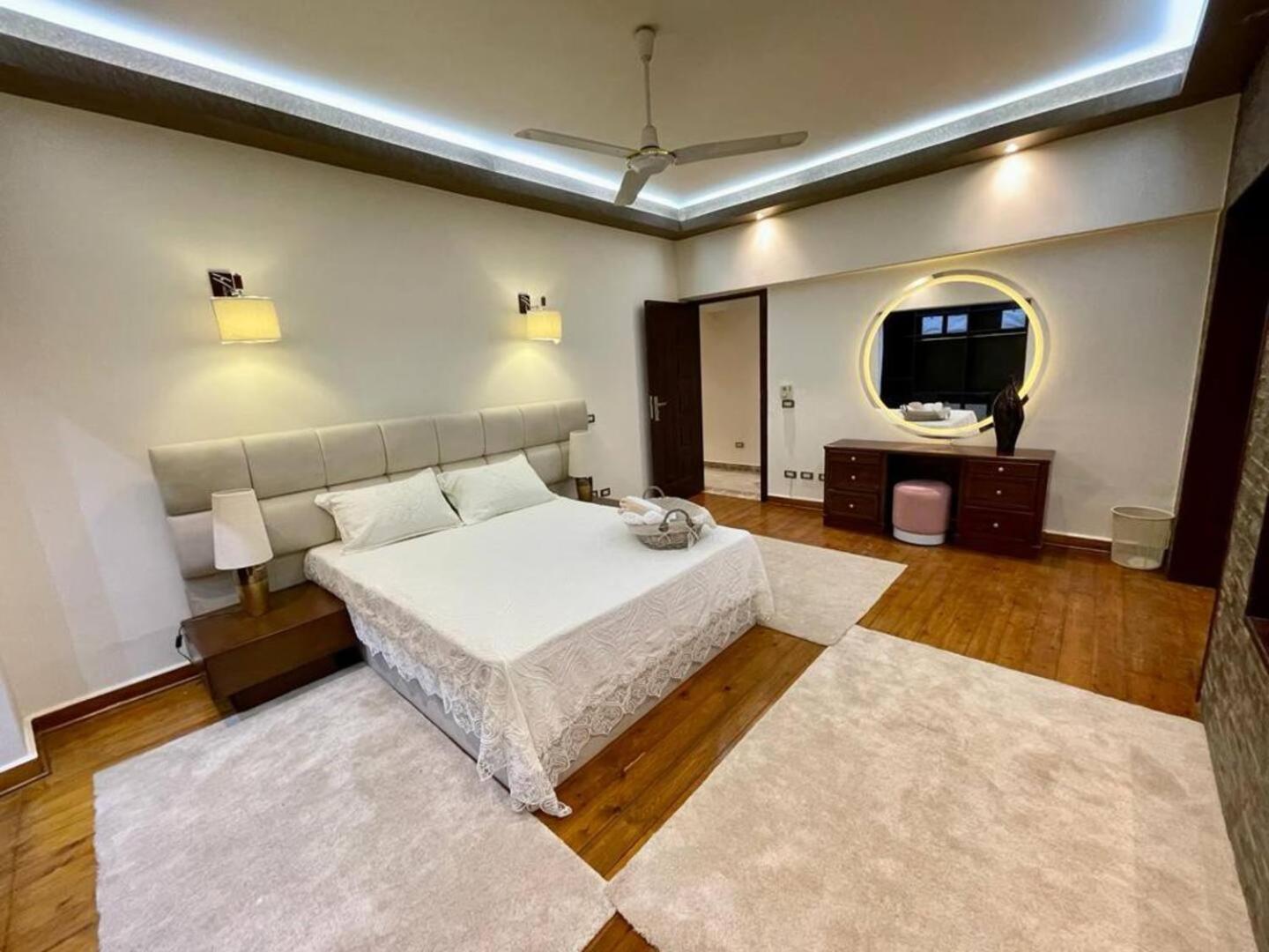 Urban Luxury Bright 3br At Heart Of Cairo, Near Zamalek Apartment Cairo