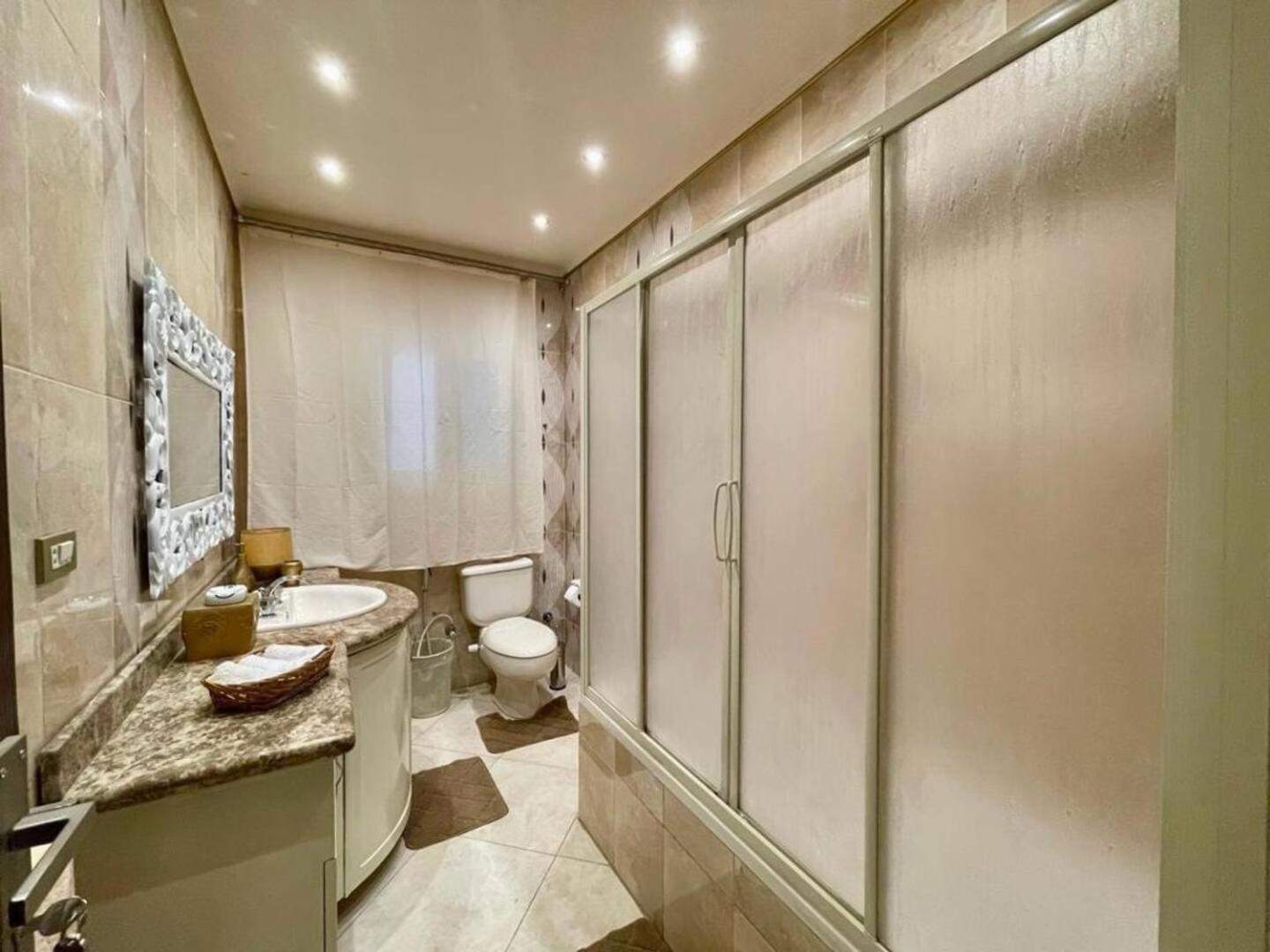Urban Luxury Bright 3br At Heart Of Cairo, Near Zamalek *