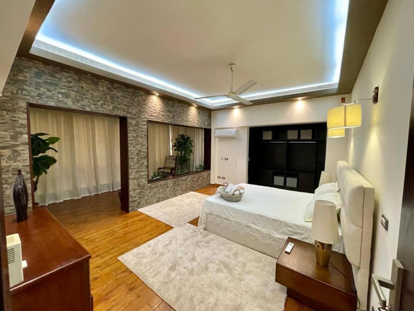 Urban Luxury Bright 3br At Heart Of Cairo, Near Zamalek * Cairo